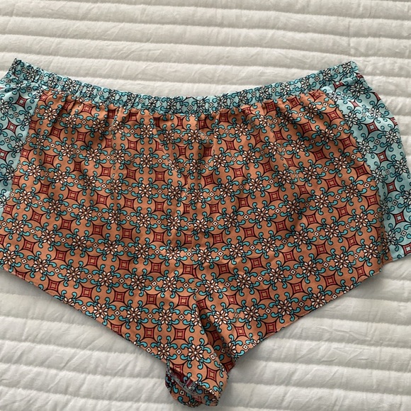 Victoria secret bottoms size L - Picture 3 of 8